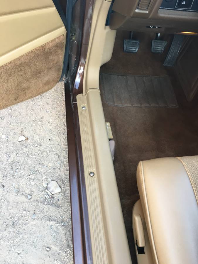 Datsun-280zx-1979-brown-3