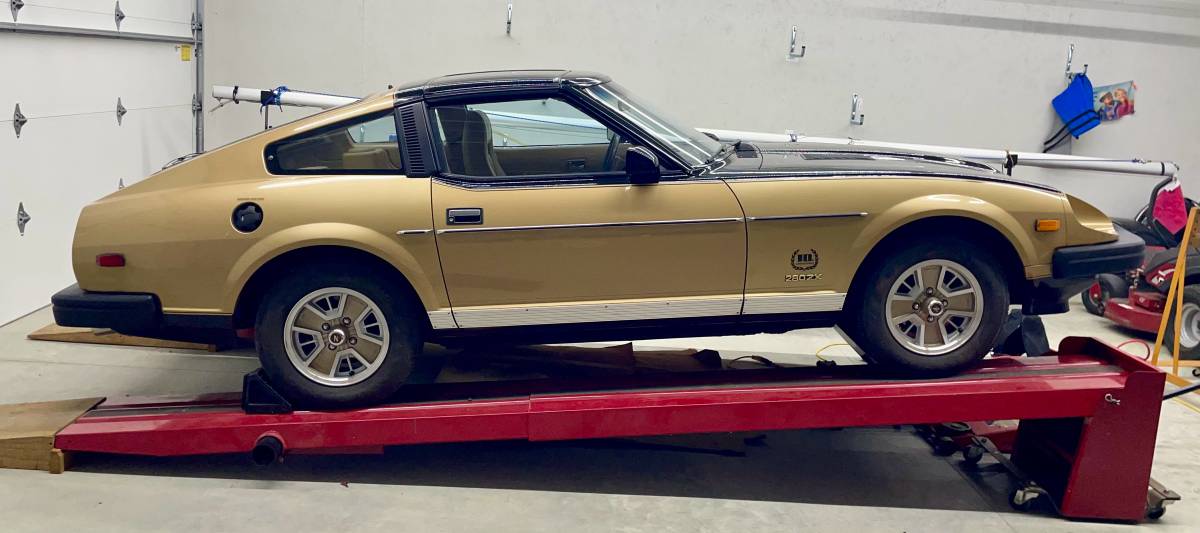 Datsun-280zx-1980-custom-5