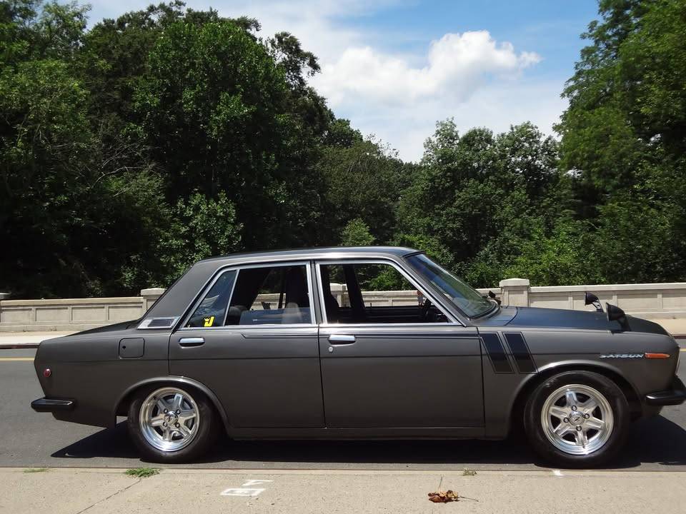 Datsun-510-1969-grey-2