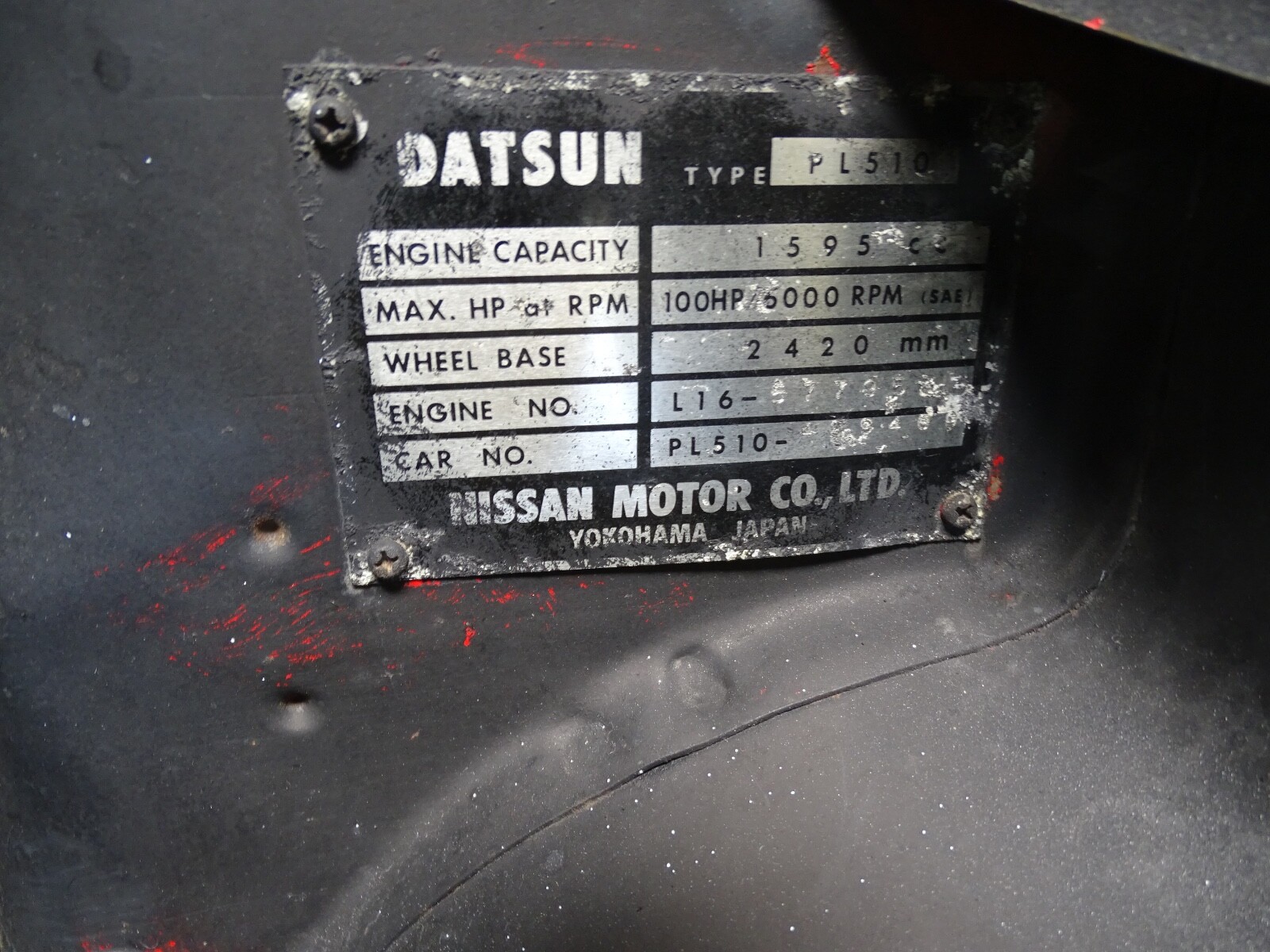 Datsun-510-1973-Coupe-17