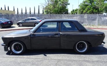 Datsun-510-1973-Coupe-4