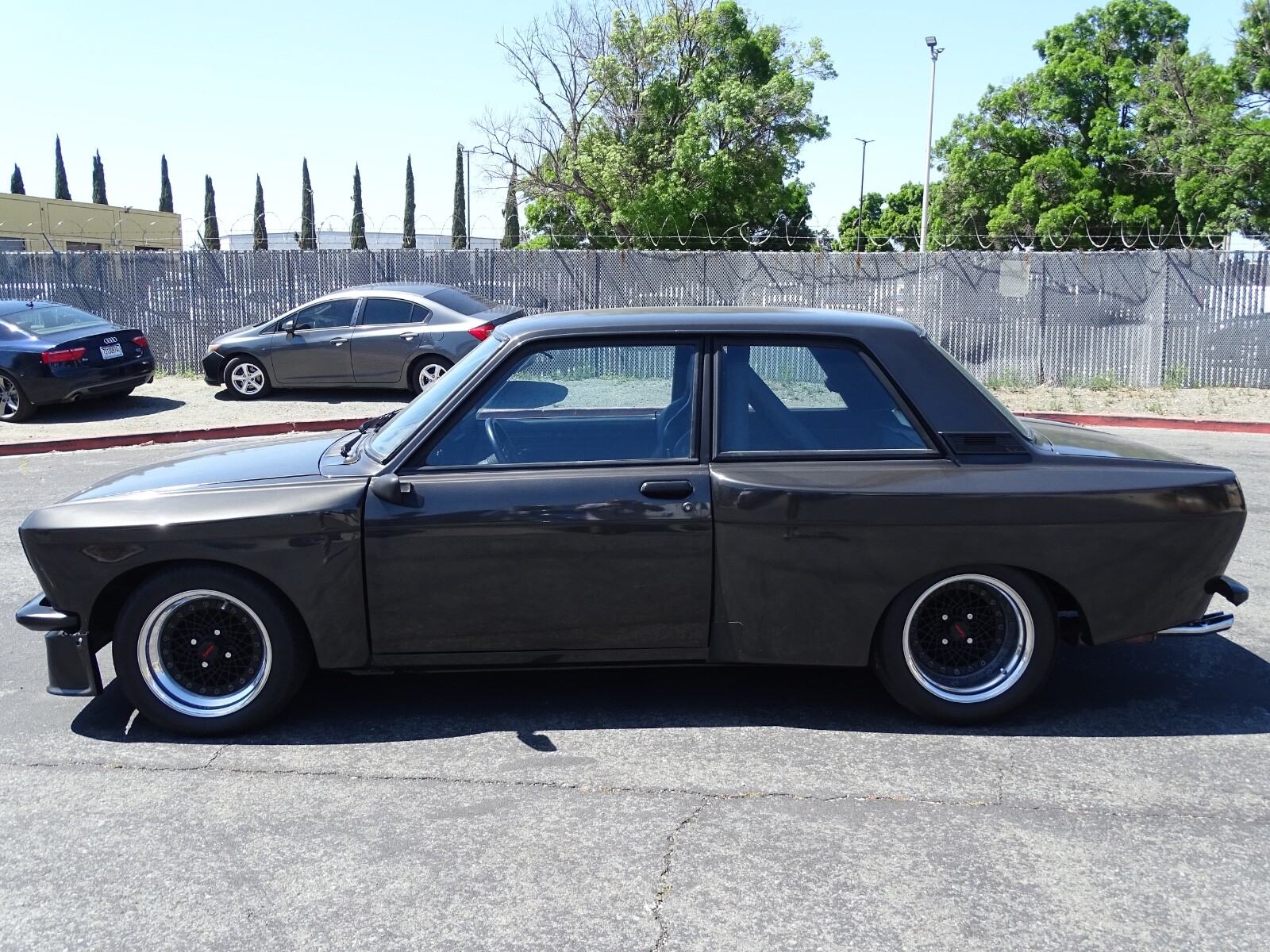 Datsun-510-1973-Coupe-4