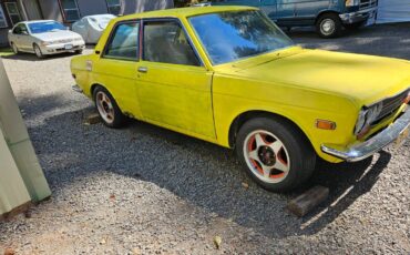 Datsun-510-1973-yellow-1
