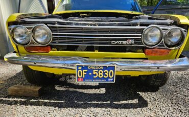 Datsun-510-1973-yellow-2