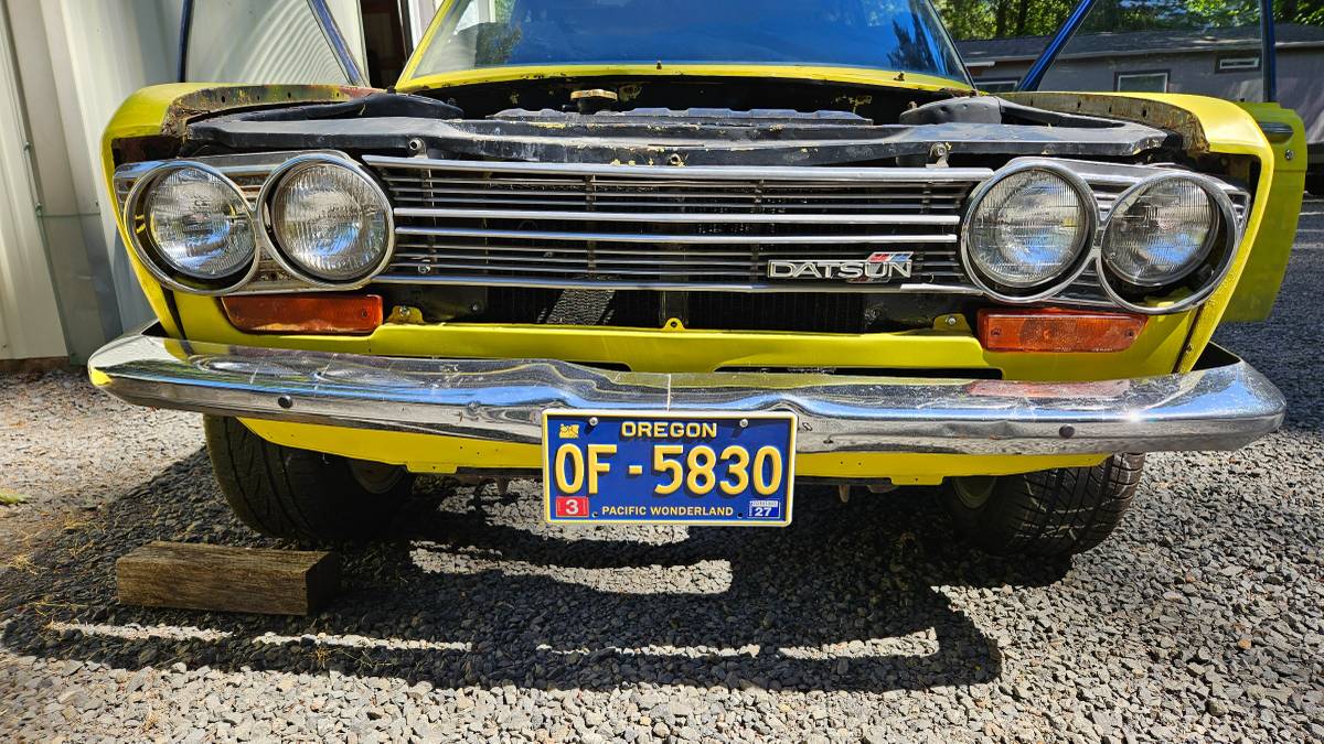 Datsun-510-1973-yellow-2