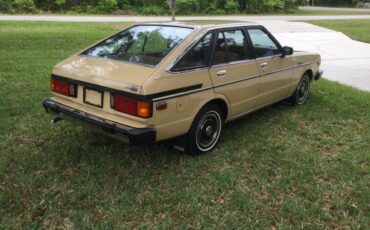 Datsun-510-1980-yellow-1