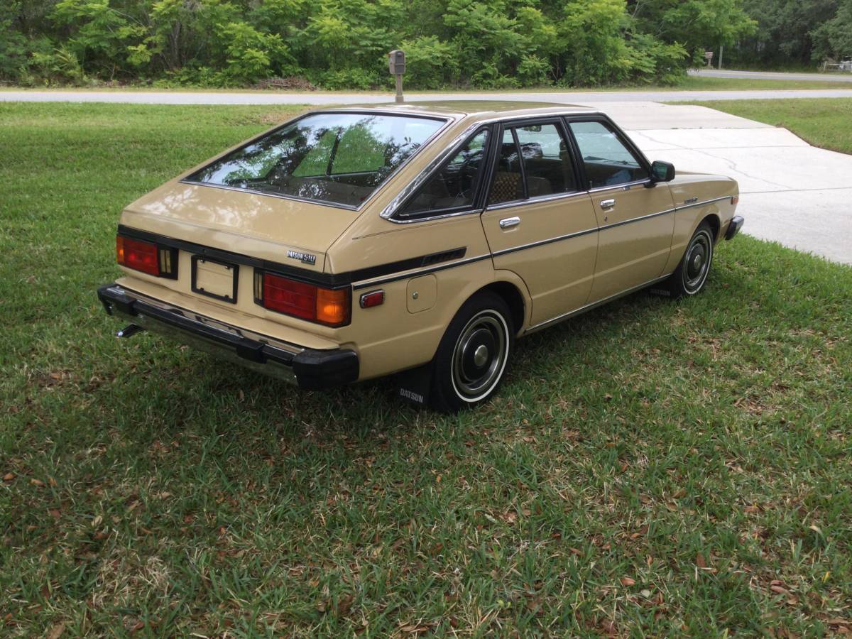 Datsun-510-1980-yellow-1