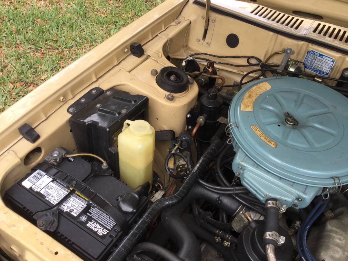 Datsun-510-1980-yellow-10