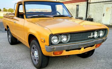 Datsun-620-1973-yellow-17