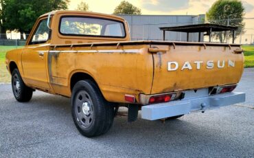 Datsun-620-1973-yellow