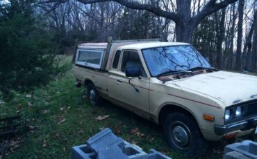 Datsun-620-king-cab-pick-up-truck-1978-custom-2