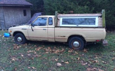 Datsun-620-king-cab-pick-up-truck-1978-custom