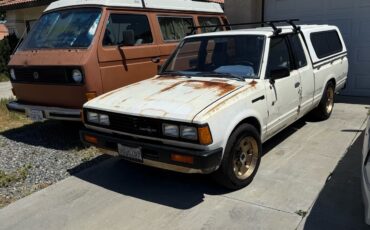Datsun-720-1980-4