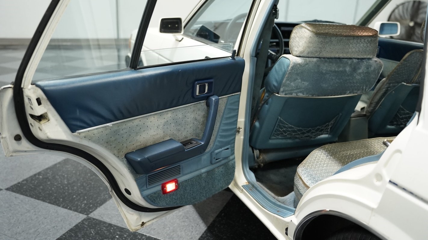 Datsun-Maxima-GL-1982-Station-Wagon-39