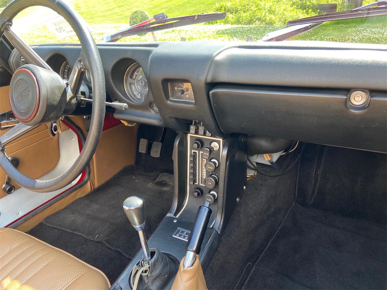 Datsun-Roadster-1968-Red-Tan-13