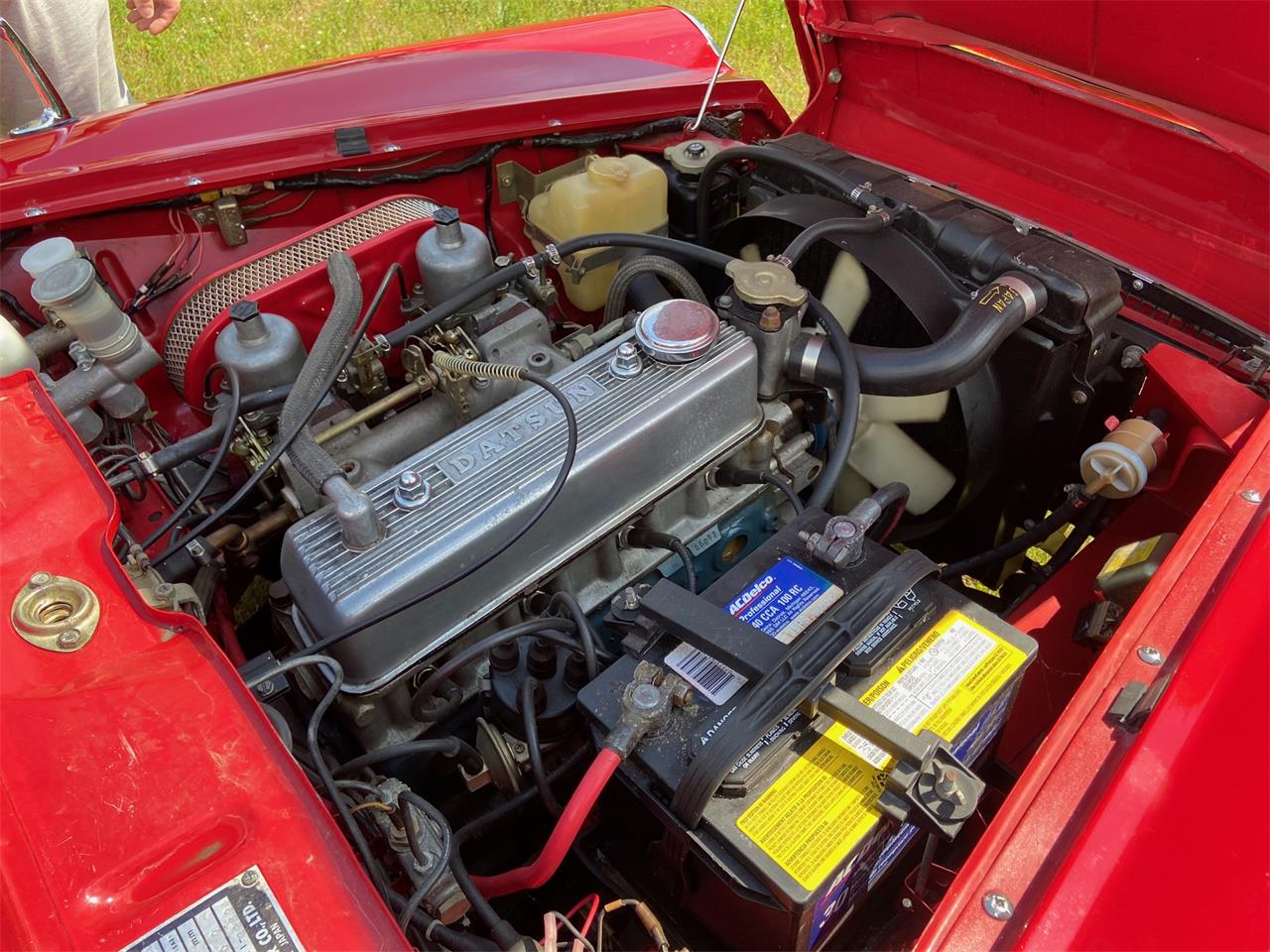 Datsun-Roadster-1968-Red-Tan-16
