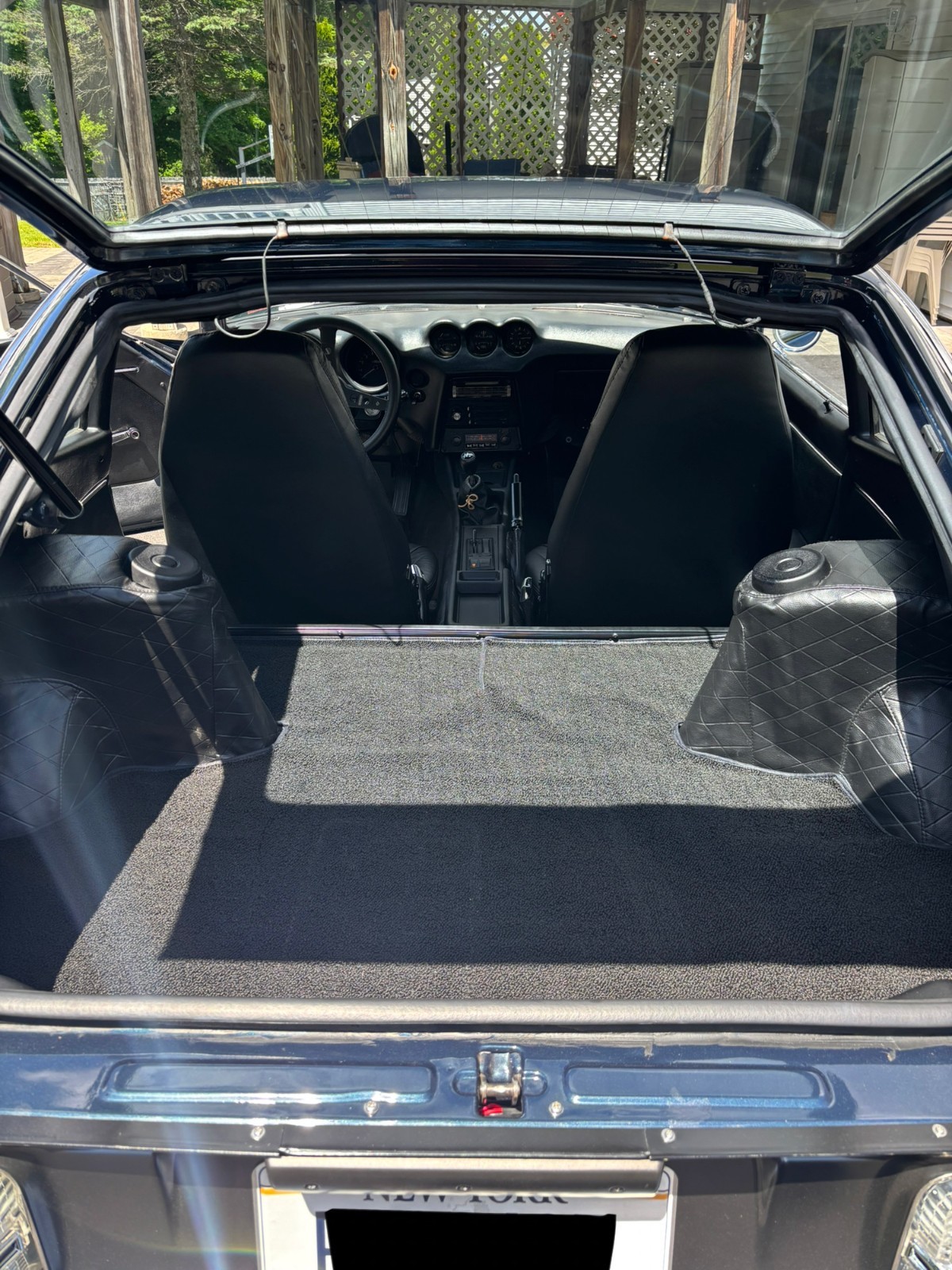 Datsun-Z-Series-1971-Coupe-12