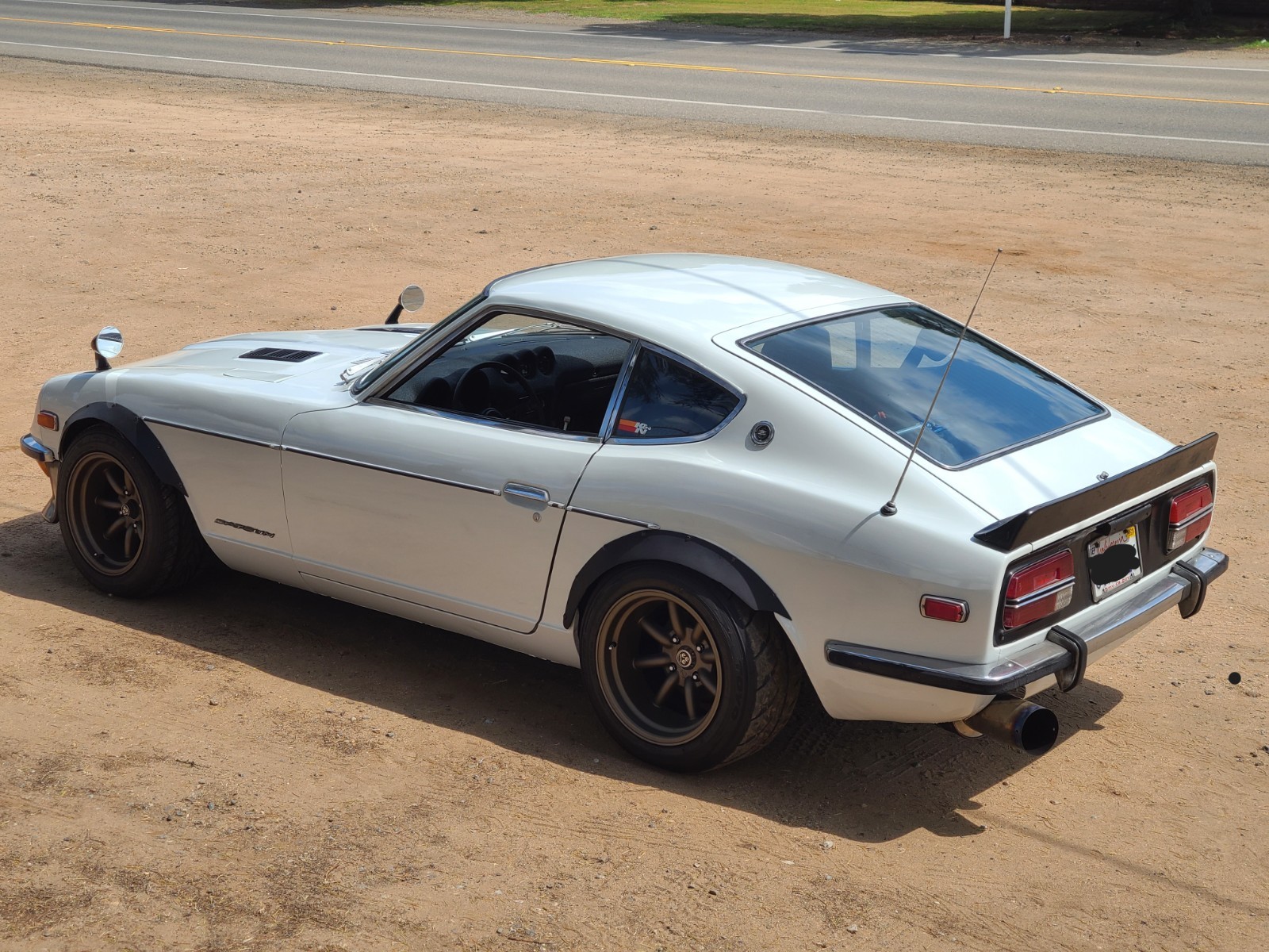 Datsun-Z-Series-1971-Coupe-3