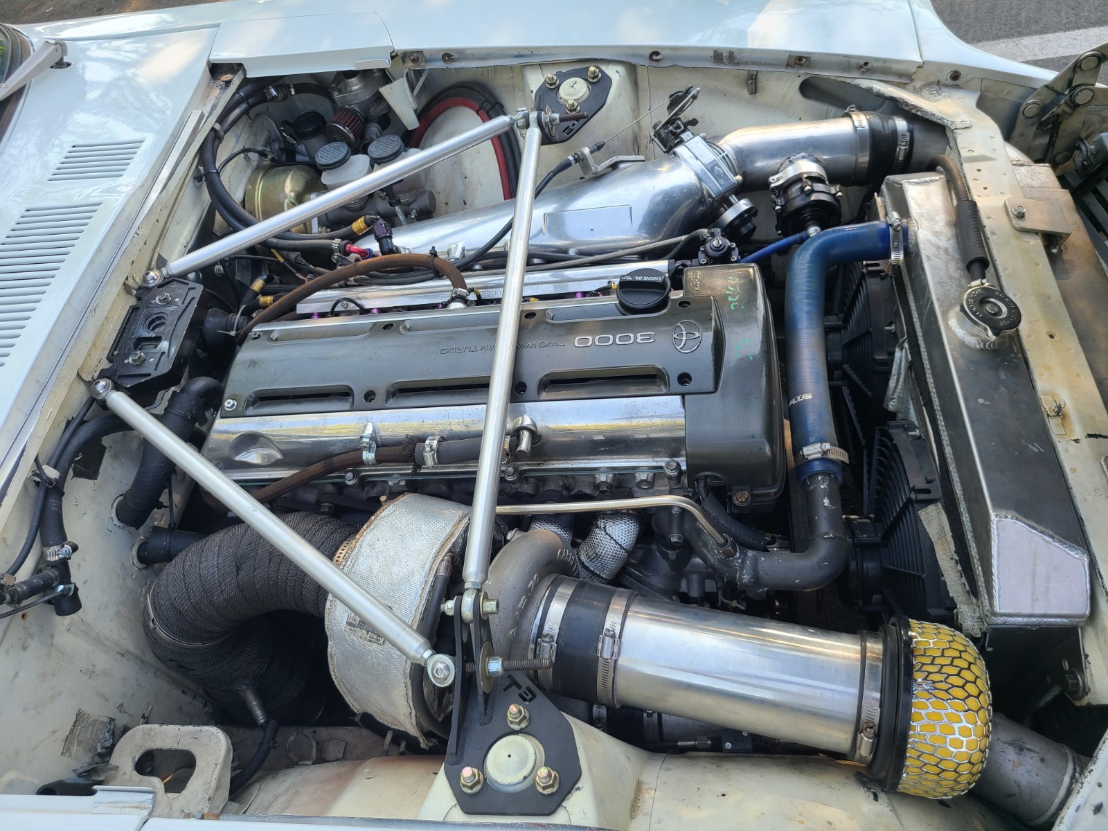 Datsun-Z-Series-1971-Coupe-9