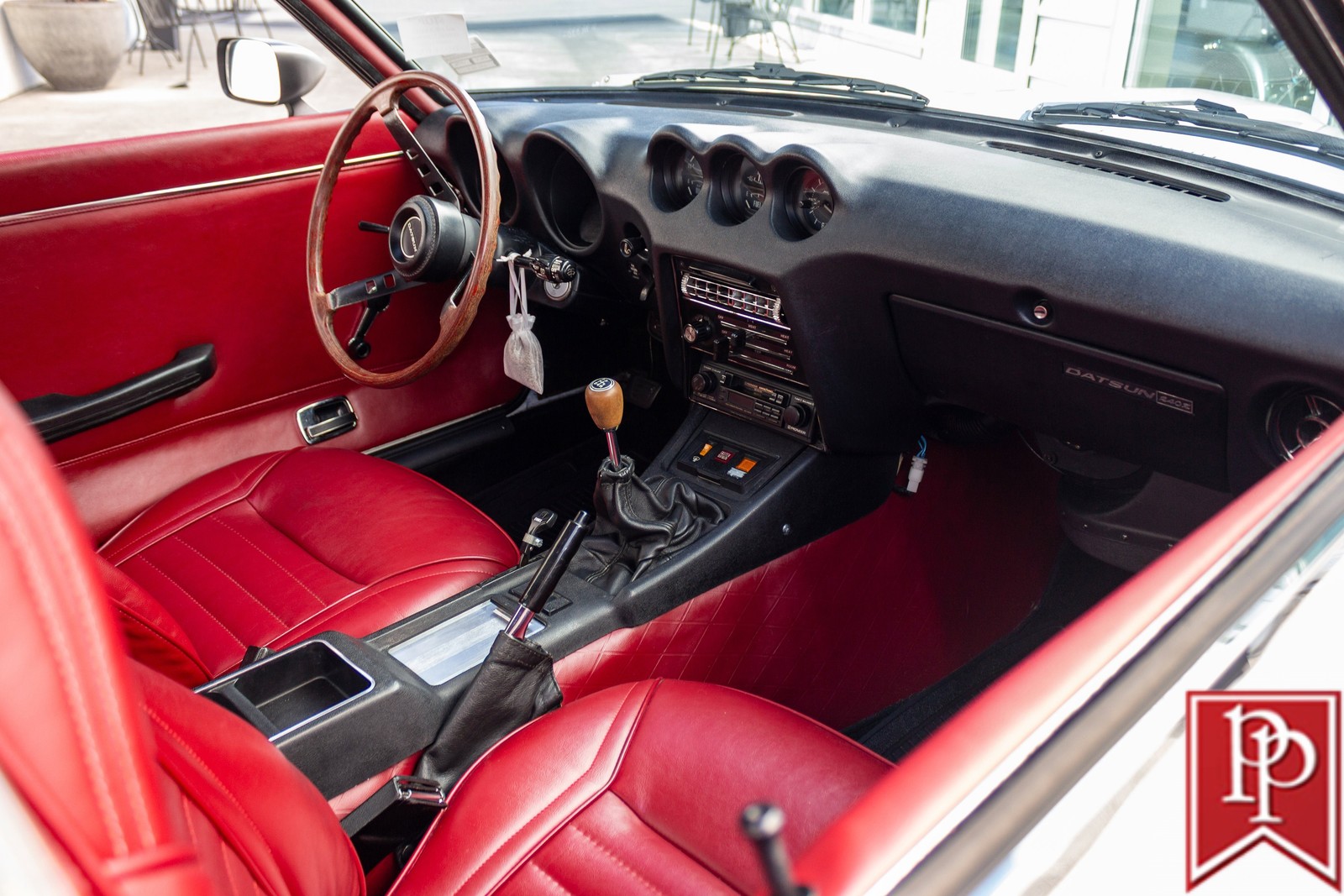 Datsun-Z-Series-1972-Coupe-10