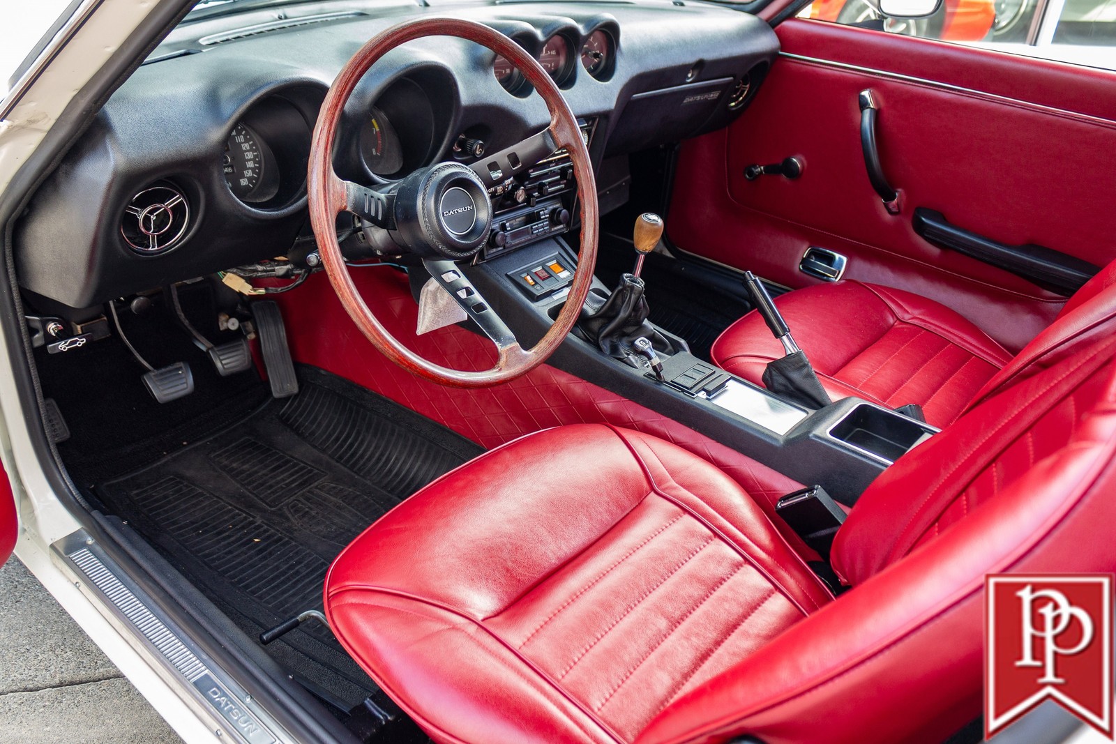 Datsun-Z-Series-1972-Coupe-12