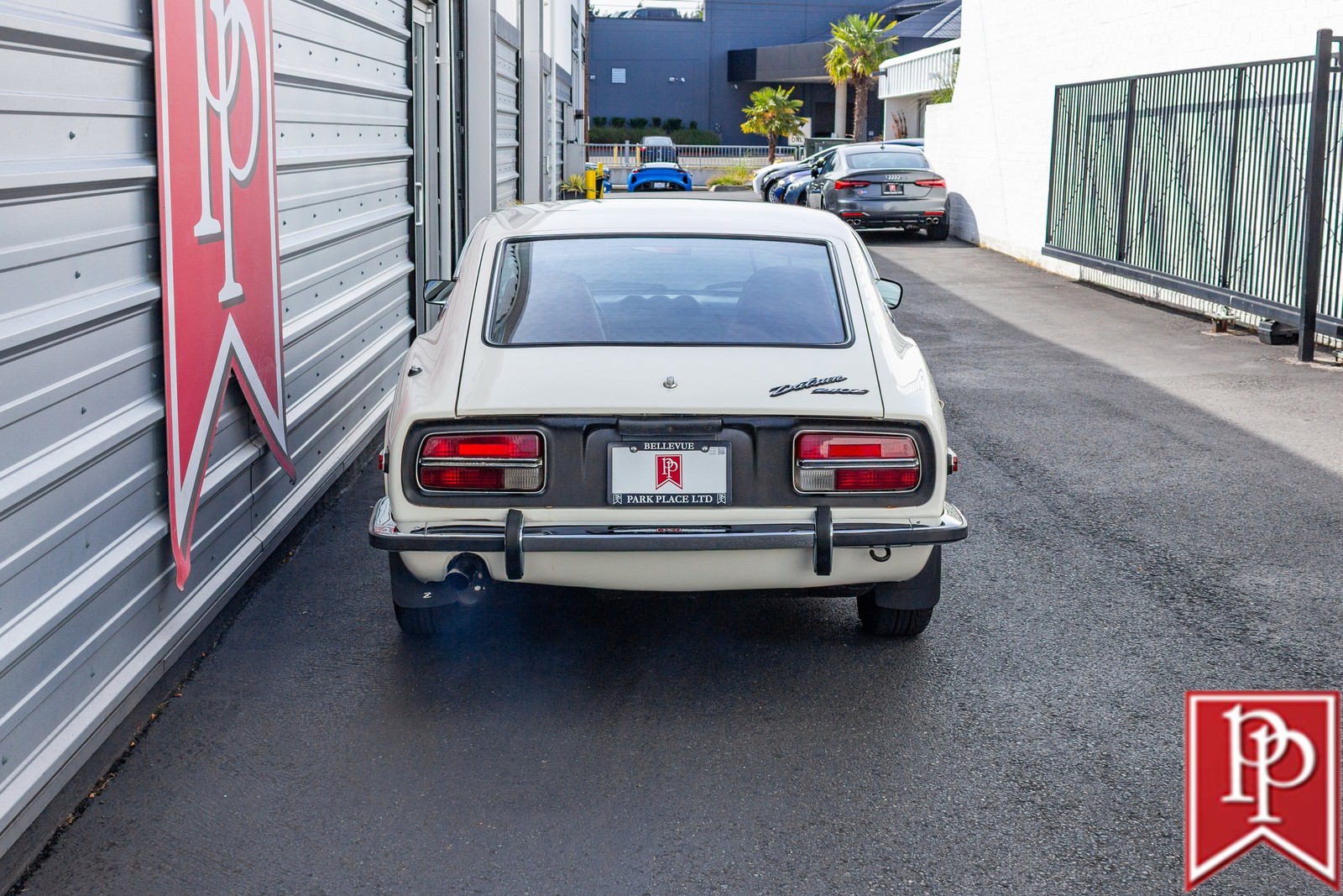 Datsun-Z-Series-1972-Coupe-38