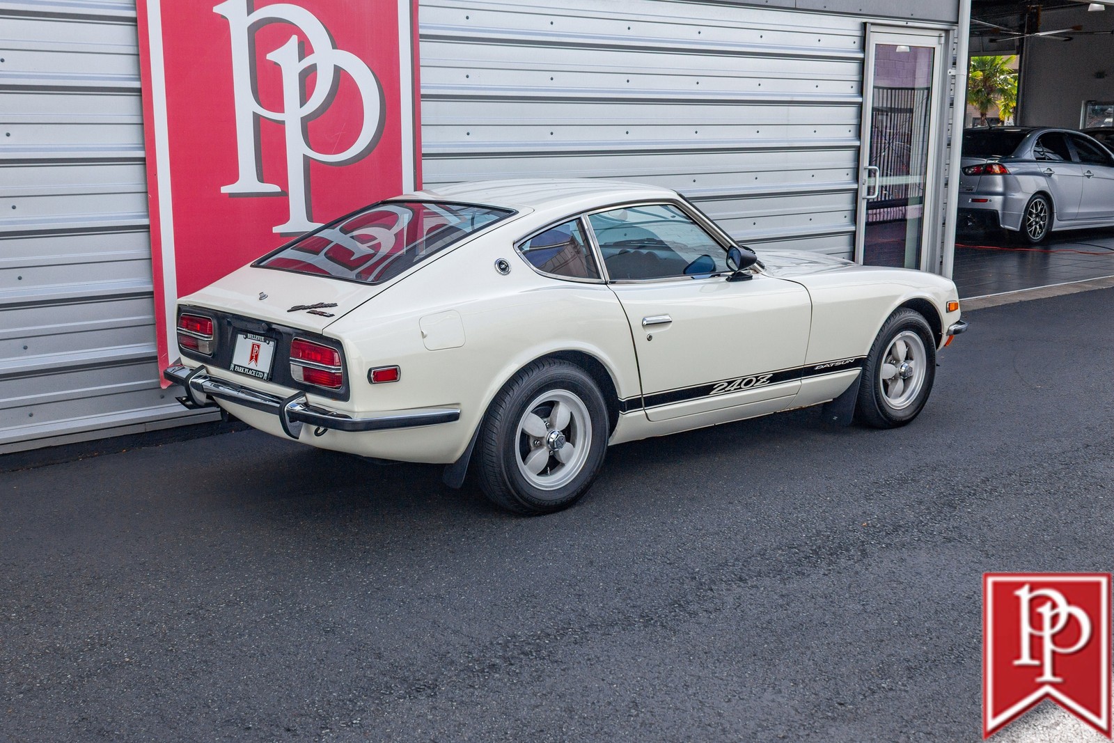 Datsun-Z-Series-1972-Coupe-39