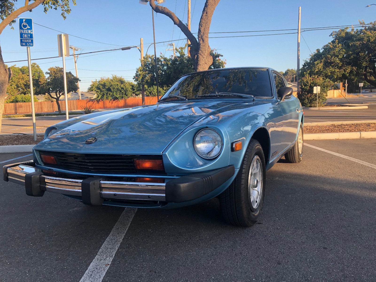 Datsun-Z-Series-1977-Coupe-16