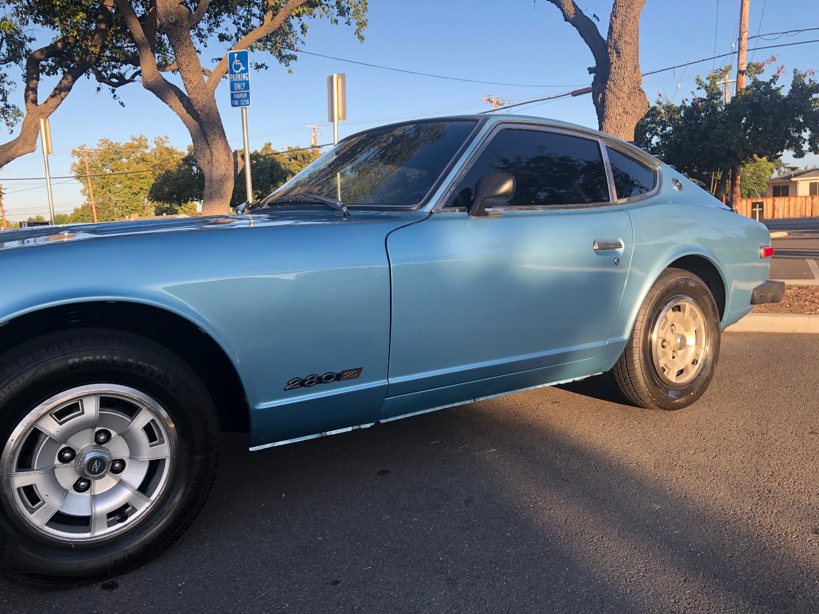 Datsun-Z-Series-1977-Coupe-17