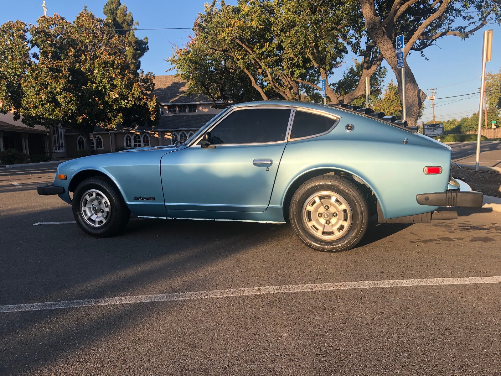 Datsun-Z-Series-1977-Coupe-18
