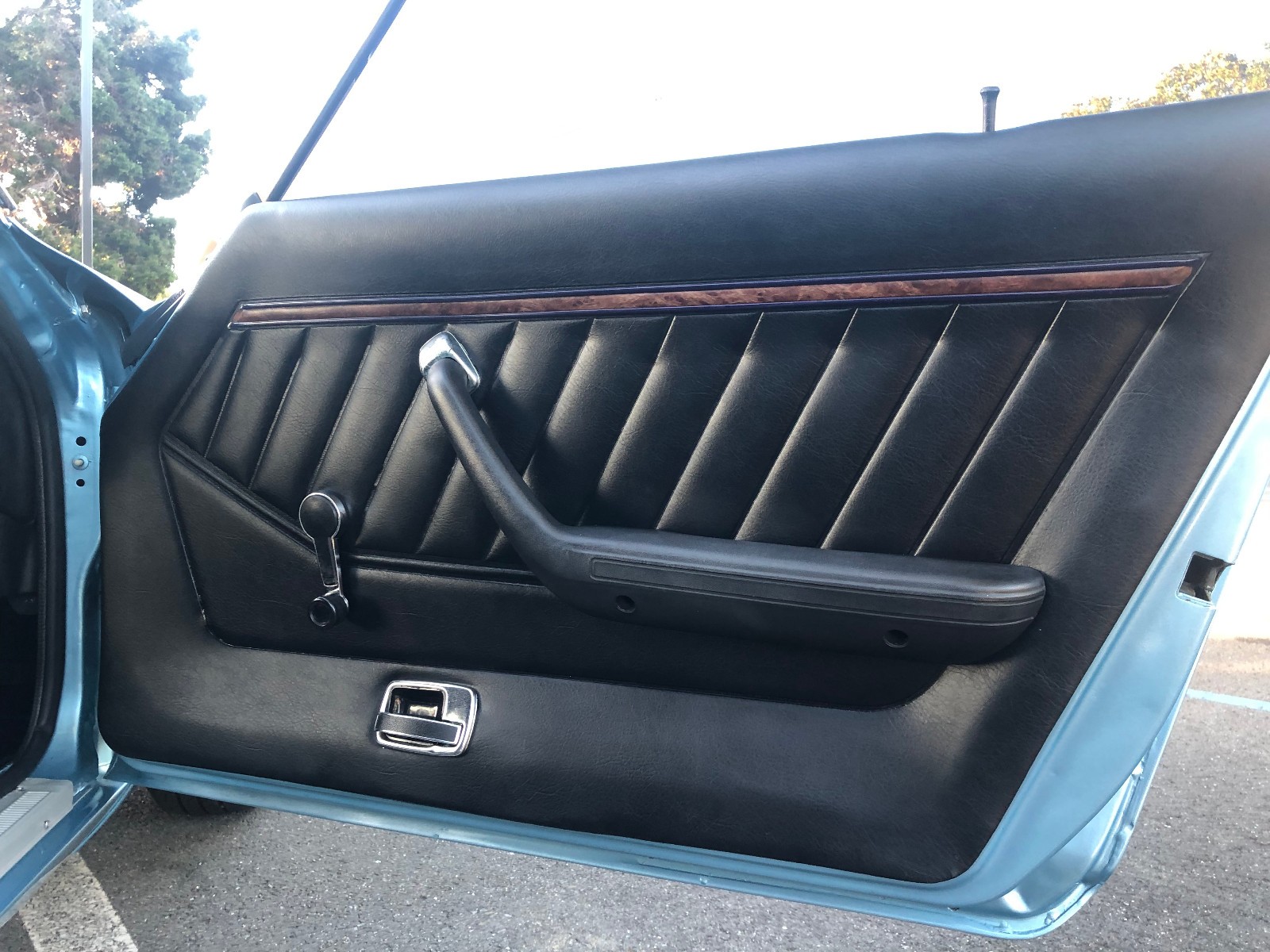 Datsun-Z-Series-1977-Coupe-33