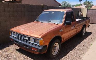 Datsun-pick-up-1983-orange-3
