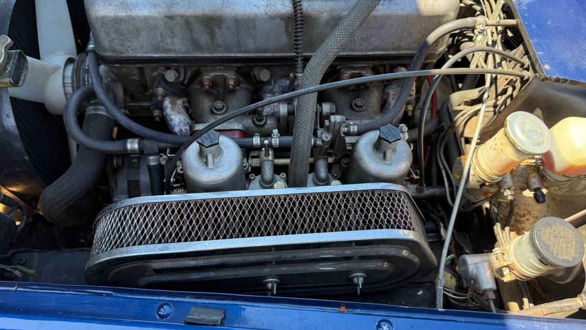 Datsun-roadster-1969-16