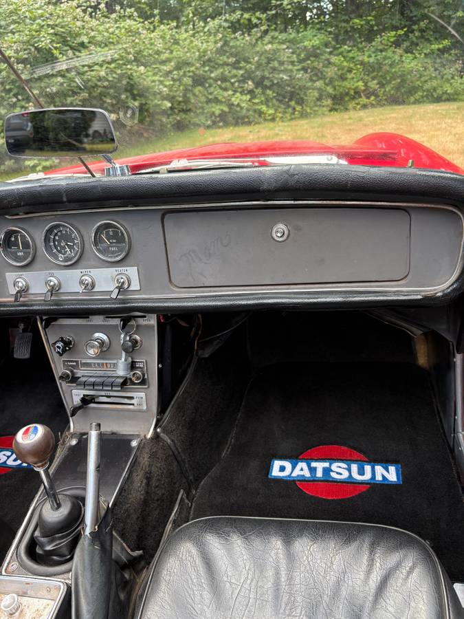 Datsun-spl311-roadster-1966-red-10