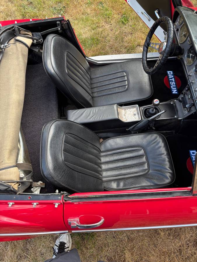 Datsun-spl311-roadster-1966-red-8