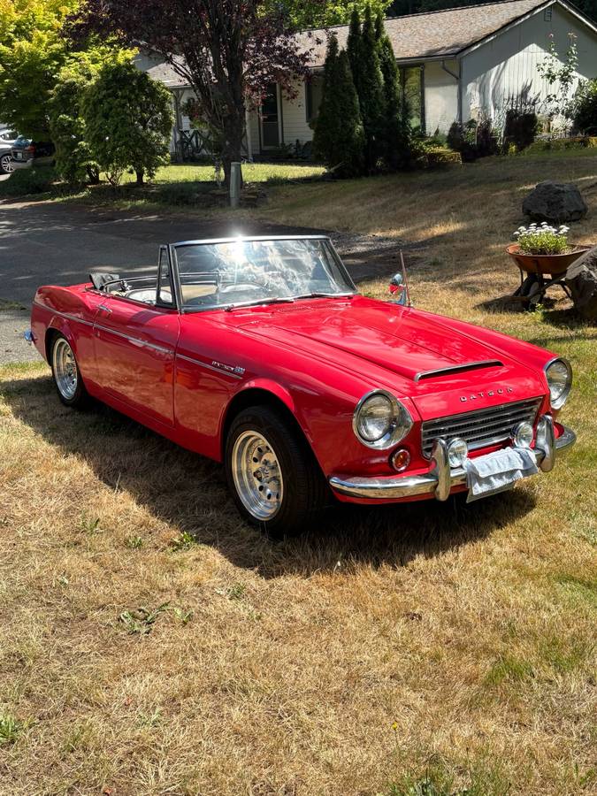 Datsun-spl311-roadster-1966-red