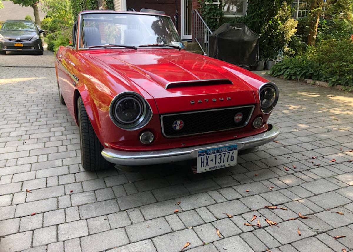 Datsun-sports-2000-roadster-comp-upgrades-1968-red-12