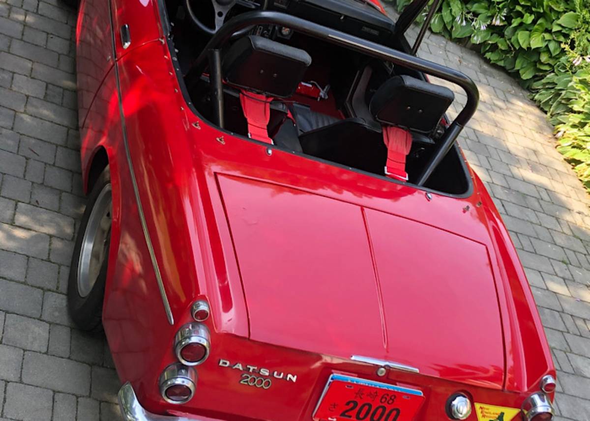 Datsun-sports-2000-roadster-comp-upgrades-1968-red-7