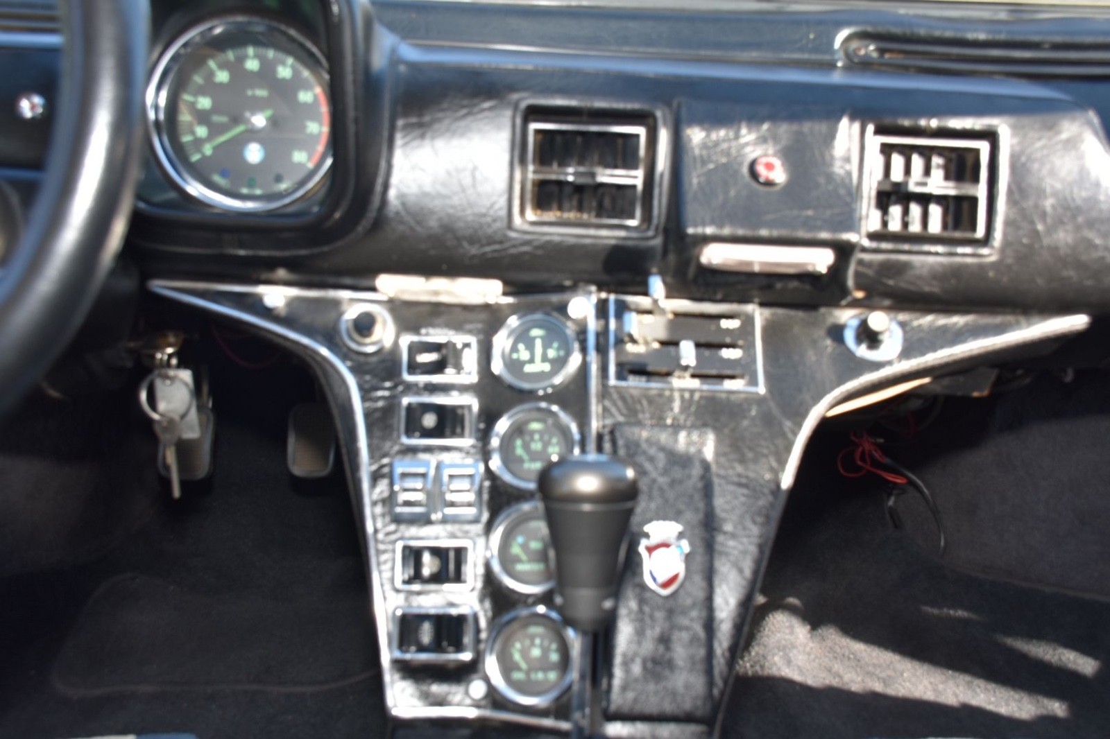 De-Tomaso-Pantera-1972-Coupe-17