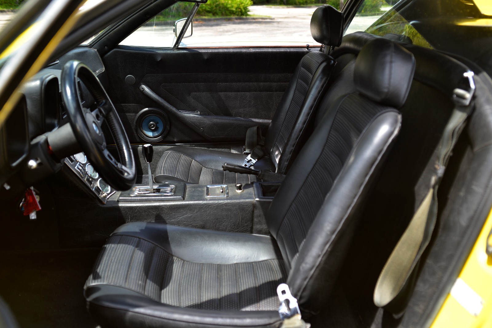 De-Tomaso-Pantera-1972-Coupe-23