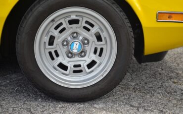 De-Tomaso-Pantera-1972-Coupe-36