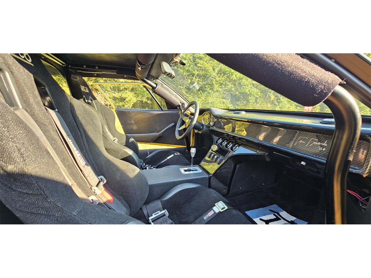 De-tomaso-Pantera-1971-Spa-Yellow-Black-15