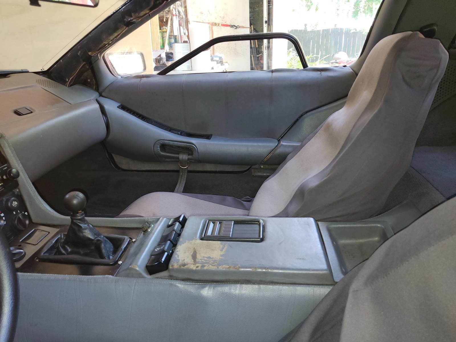DeLorean-DMC12-1981-Coupe-11