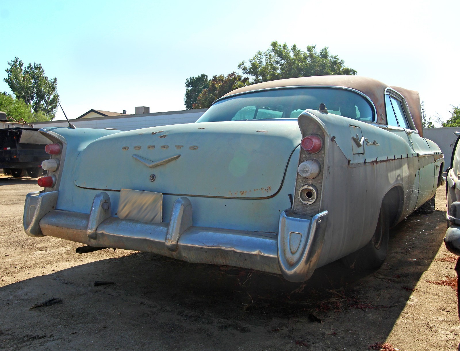 DeSoto-Firedome-1956-3