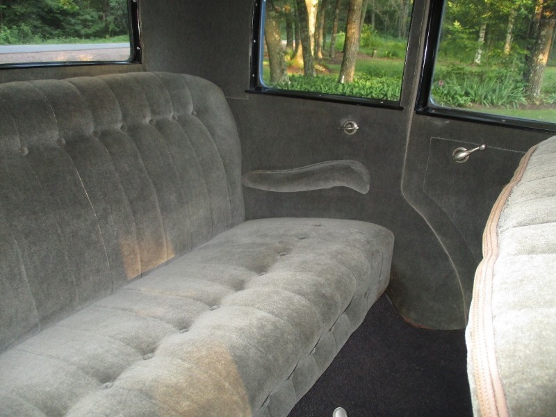 DeSoto-Sedan-1931-Sedan-12