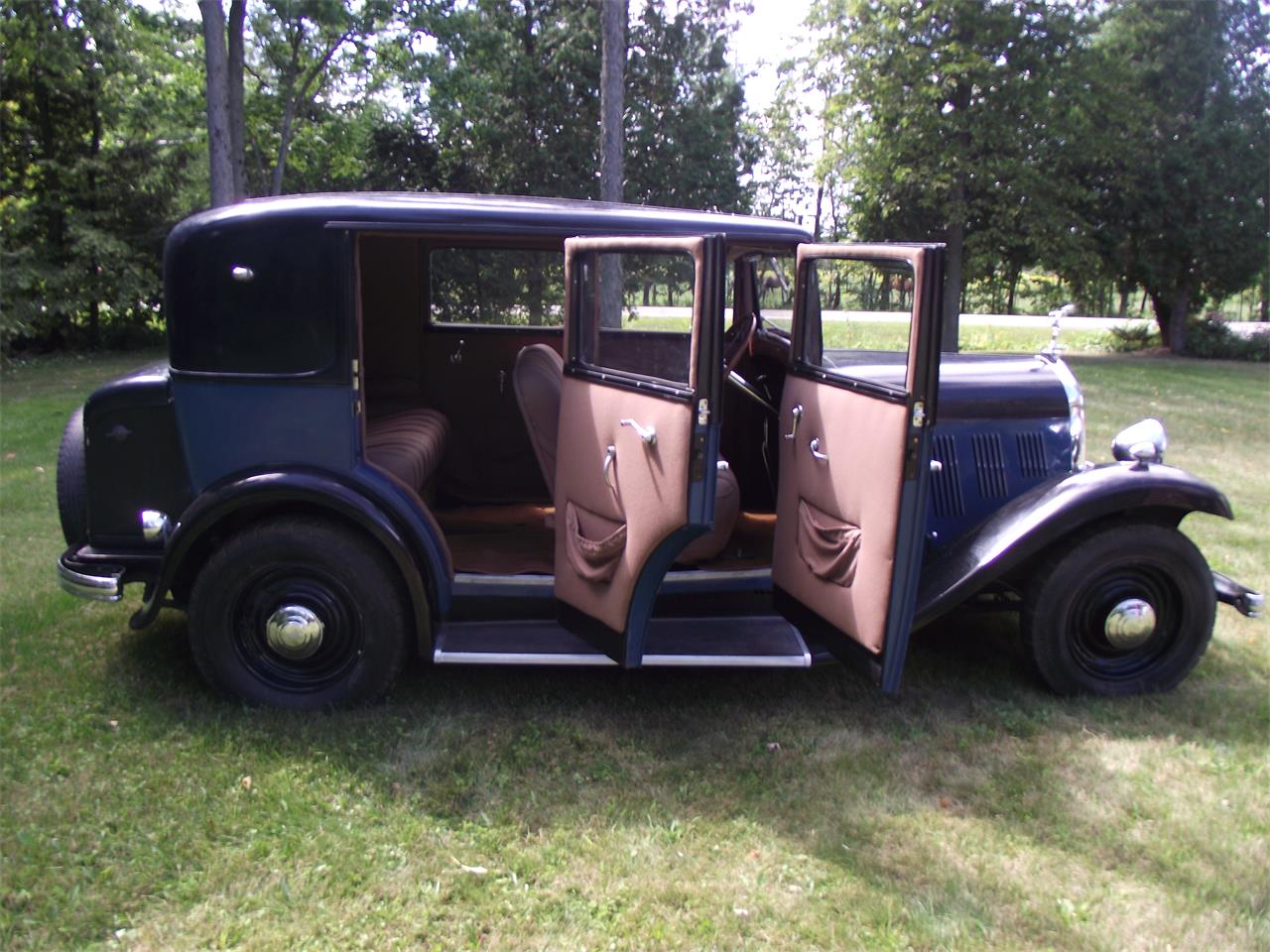 Delahaye-122a-1933-Blue-Chocolate-2