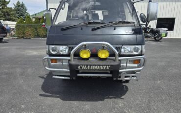 Delico-star-van-4x4-l300-diesel-1992-black-1