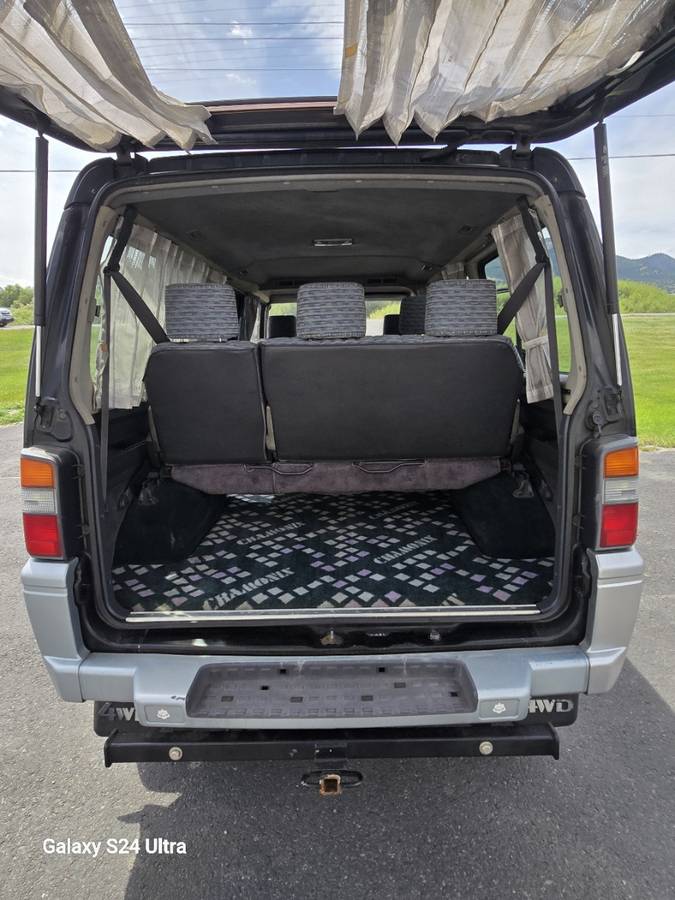 Delico-star-van-4x4-l300-diesel-1992-black-12