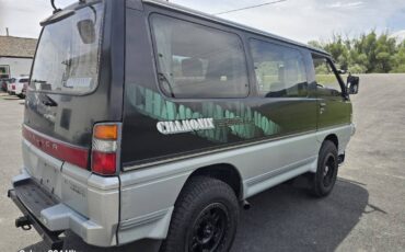 Delico-star-van-4x4-l300-diesel-1992-black-14