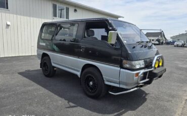 Delico-star-van-4x4-l300-diesel-1992-black-16